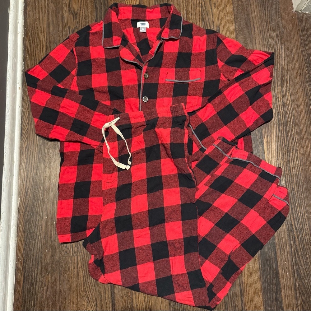 Old Navy Red Buffalo Plaid Men’s Pajamas